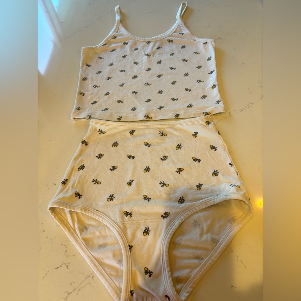 ARQ Cream floral lounge/ Underwear set